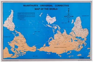1ère carte du monde orientée au Sud (centrée sur l'Australie)